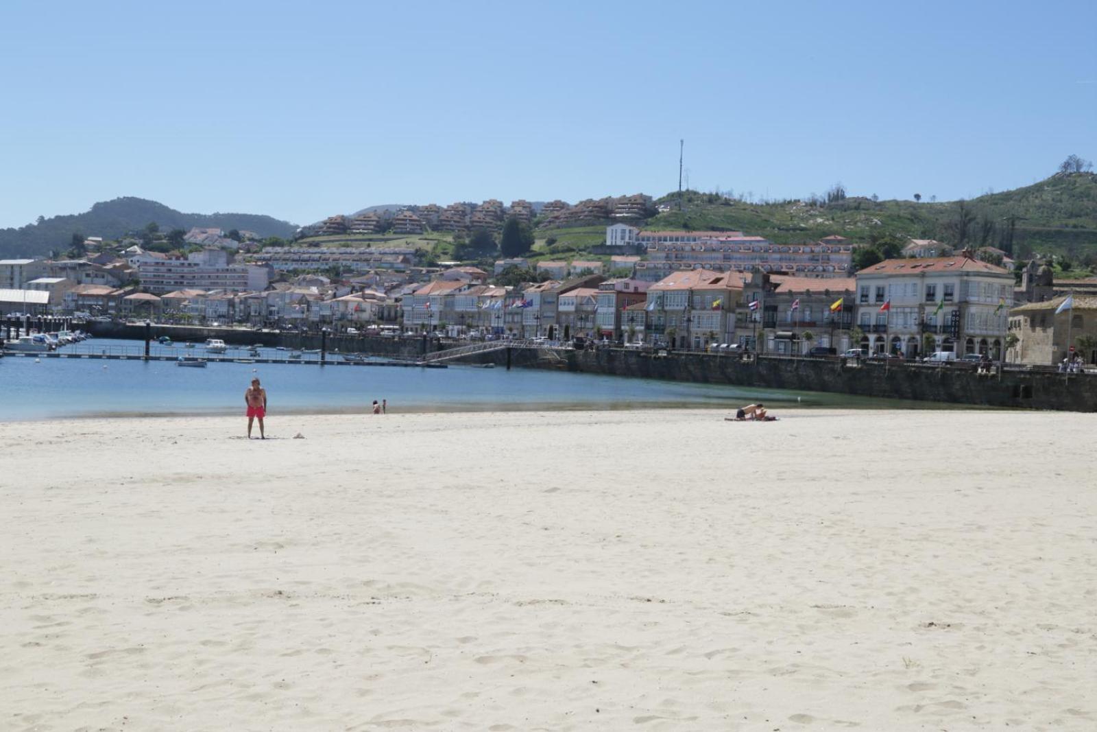 Inmejorables vistas a las islas Cies Baiona Exterior foto