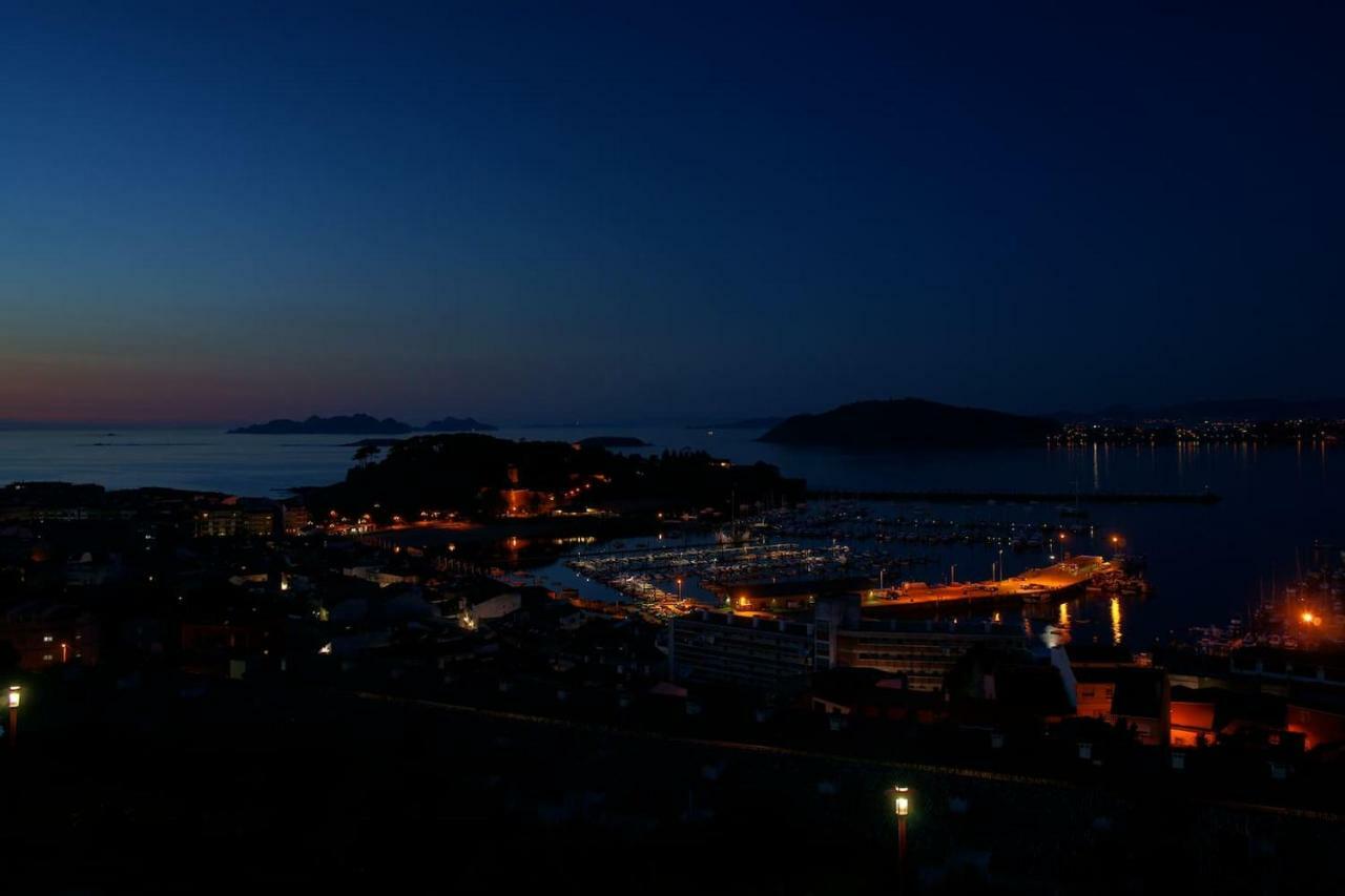 Inmejorables vistas a las islas Cies Baiona Exterior foto