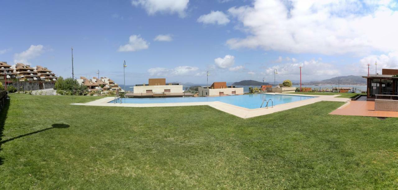 Inmejorables vistas a las islas Cies Baiona Exterior foto